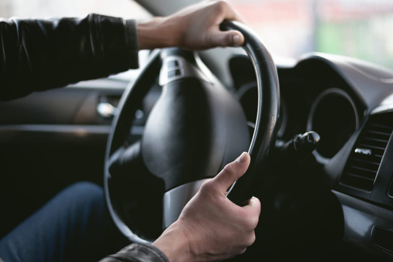 Ruido al girar el volante: qué hacer