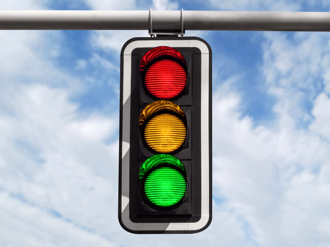 Tipos de señales de tráfico: semáforos