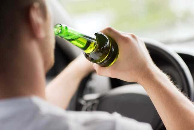 Conducir bajo los efectos del alcohol u otras drogas