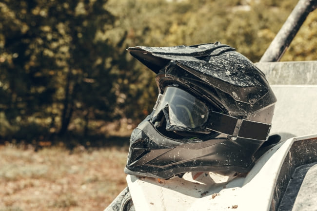 Consejos de cuidado y mantenimiento del casco de la moto