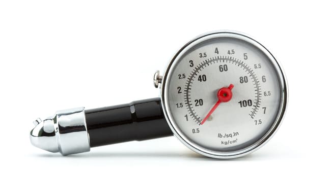 Rengaspaineen mittaus: rengaspainemittarit