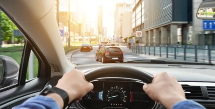 Hoeveel km rijdt een auto gemiddeld per jaar