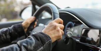 Limitatore di velocità per auto: cos’è e come funziona