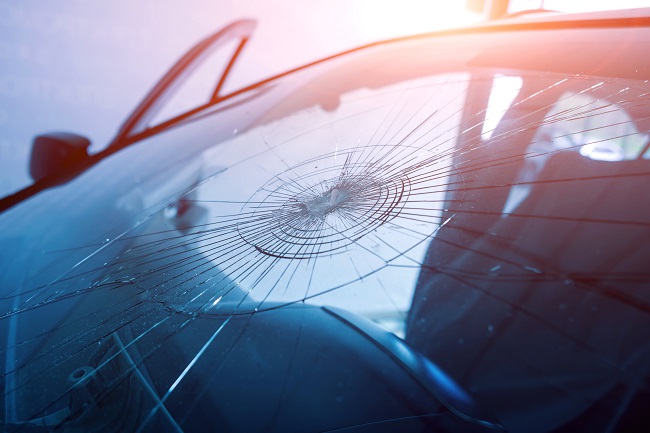 How to fix a cracked windshield