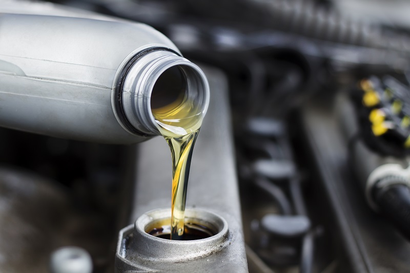 Synthetic oil vs mineral oil: what is the best oil for your car