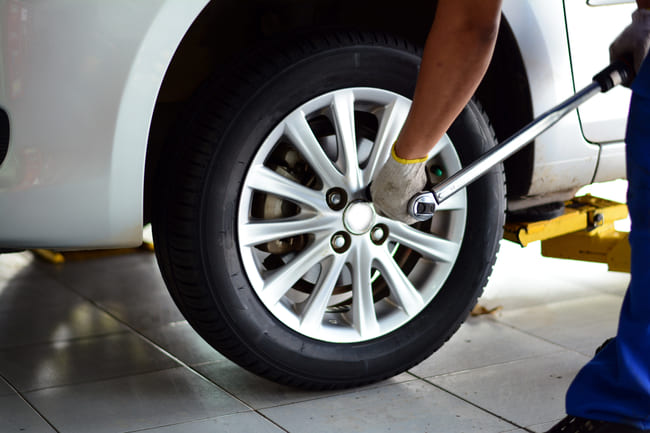 6 tips for changing tyres yourself
