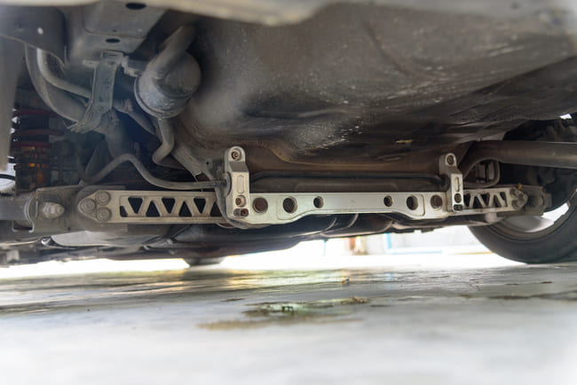 What is an anti-roll bar and what does it do?