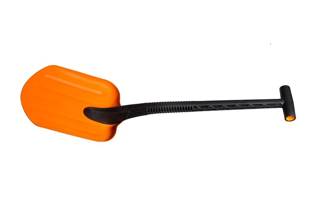 9 accessories can urgently help you in winter:  shovel