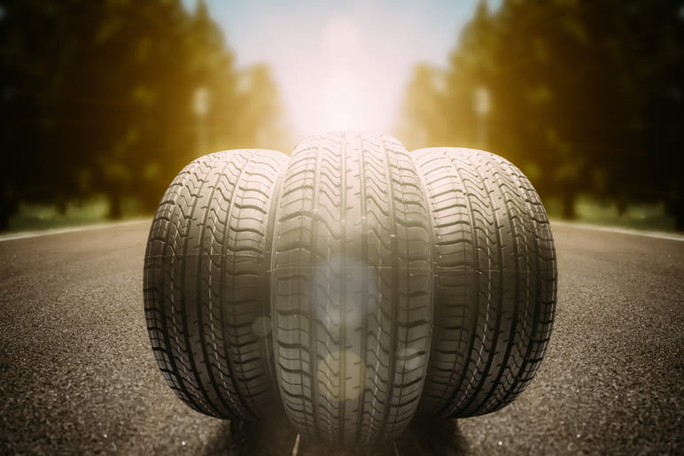 Letne pnevmatike 2021: R15, R16, R17, R18 - najboljše variante