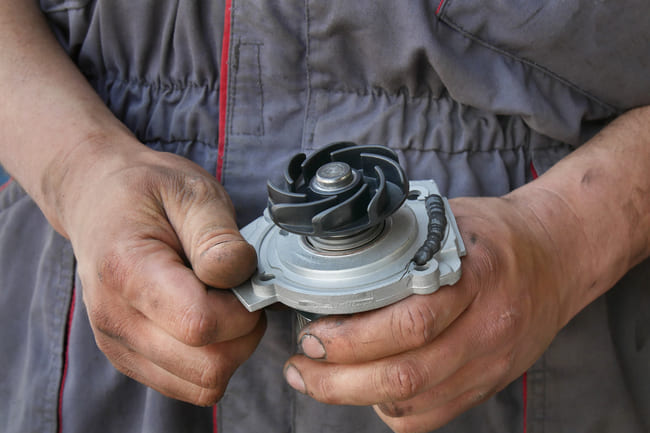Kann ein defekter Thermostat repariert werden oder muss er gewechselt werden